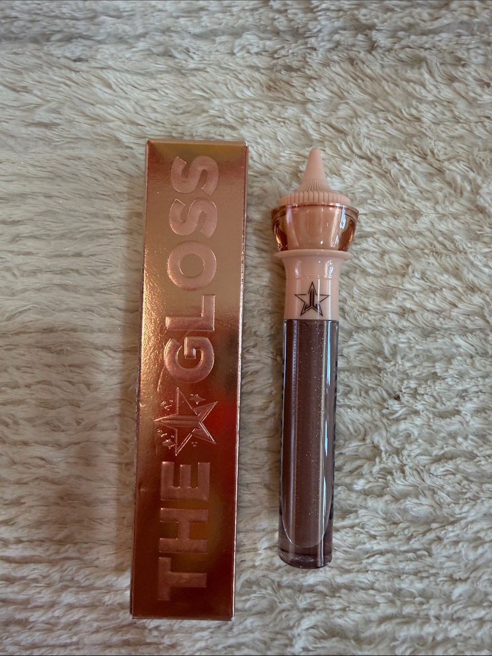 Jeffree Star Lip Gloss in Rose Gold and Nude